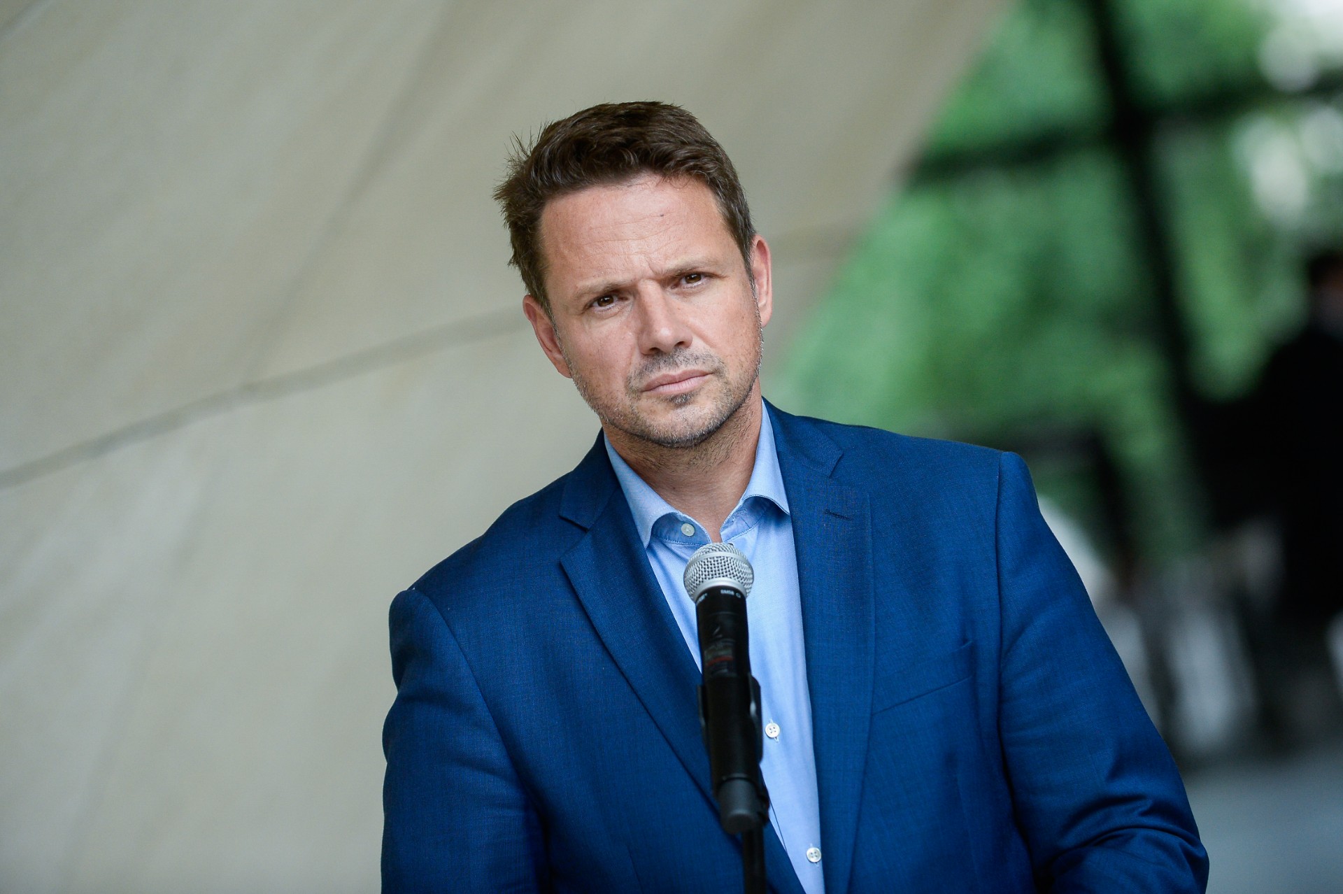 Rafał Trzaskowski otrzymał list otwarty w sprawie syna dwóch lesbijek, któremu nie wydał dokumentów